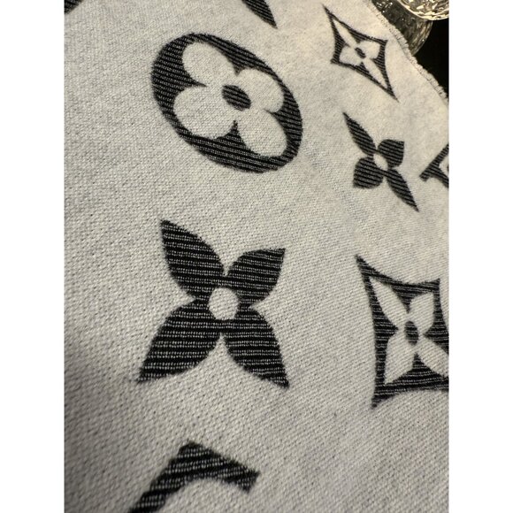 Louis Vuitton Monogram Wool Scarf Black & Gray Reversible Made In Italy - Picture 6 of 9